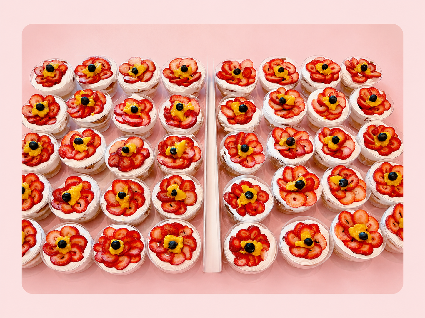 Mini Pavlova Cups - 20-Pack - Serves 20